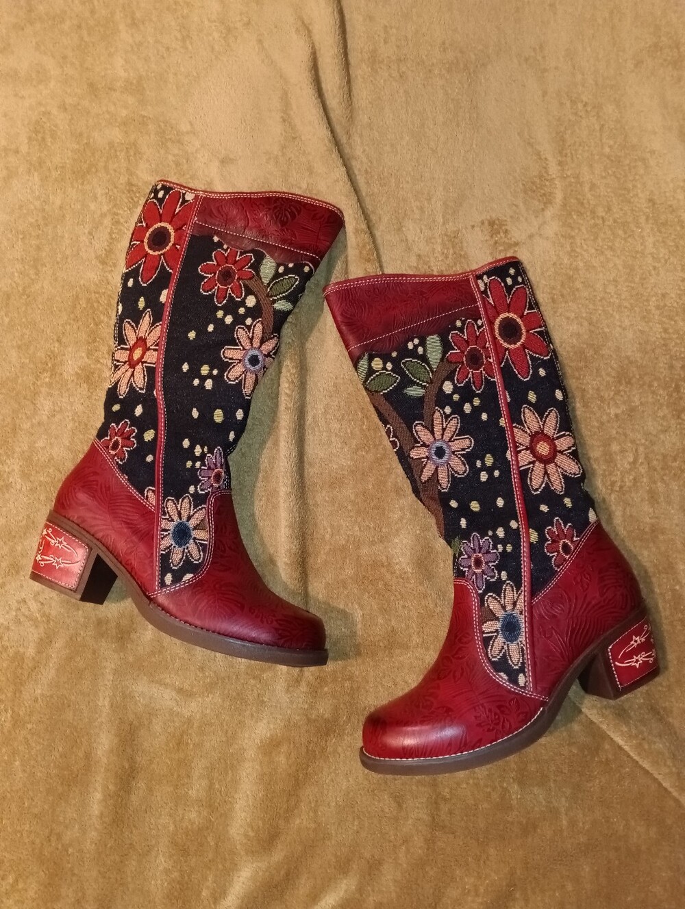 New Socofy Red Floral Embroidered Mid-Calf Women's Boots Sz 39